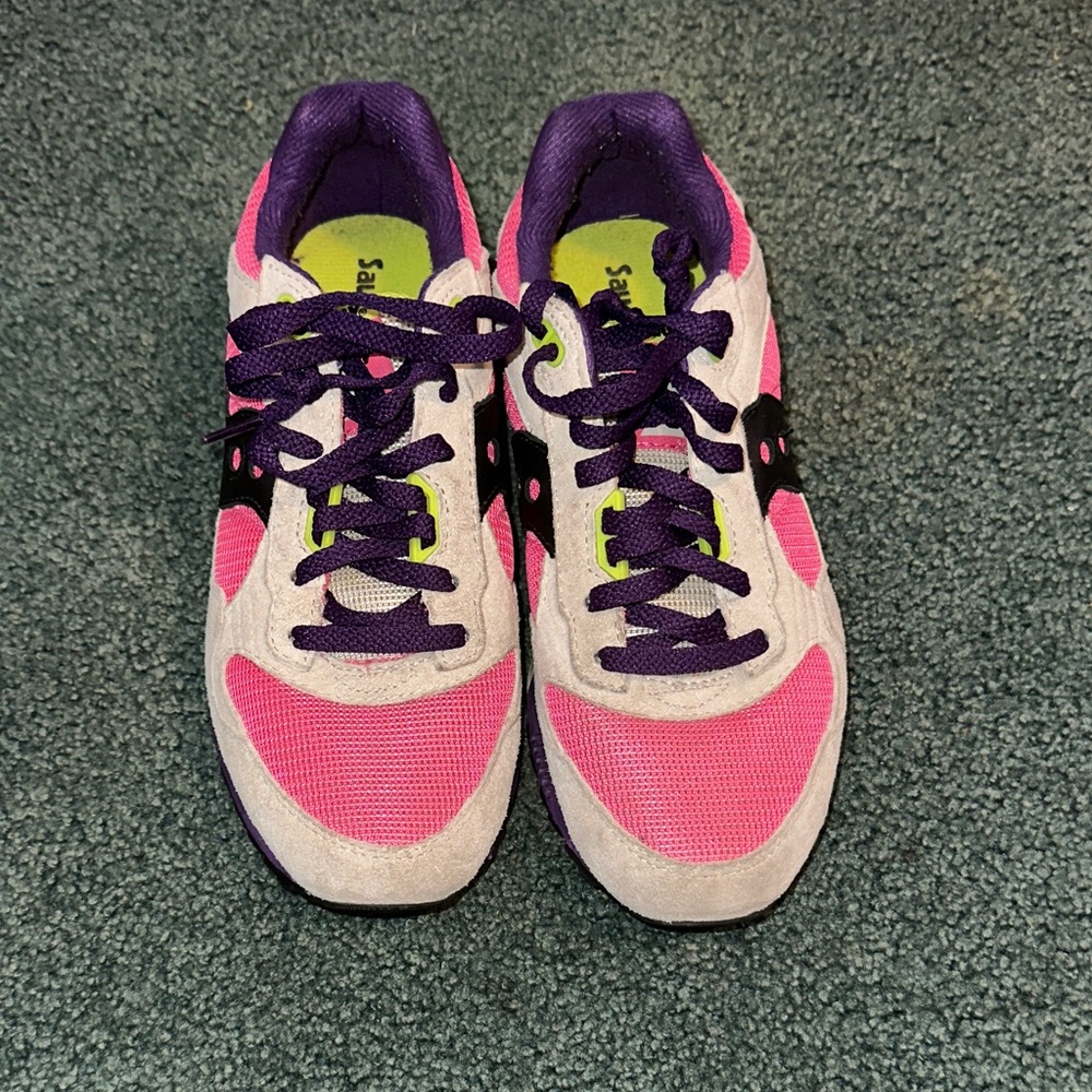 Saucony Men's Pink and Purple Sneakers